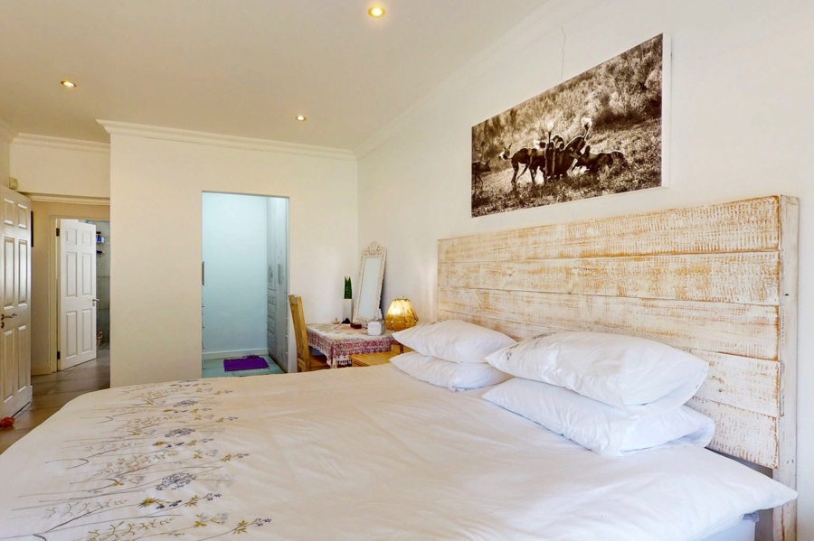 4 Bedroom Property for Sale in Middedorp Western Cape